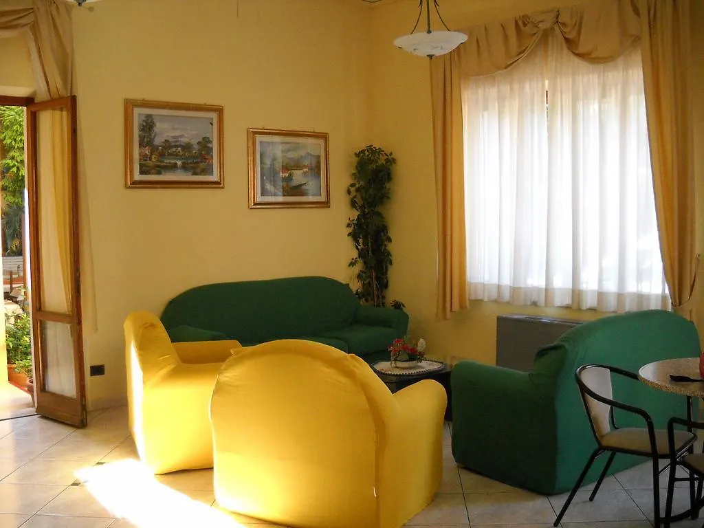 ***  Hotel La Conchiglia 마르시아나마리나 이탈리아
